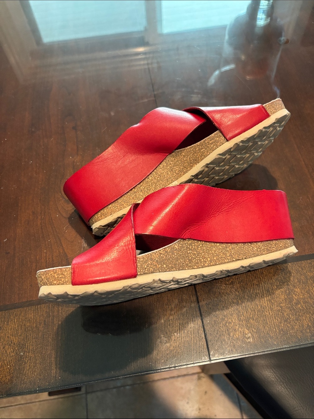 Yokono Red Leather Crossover Slide Sandals - Picture 7 of 7